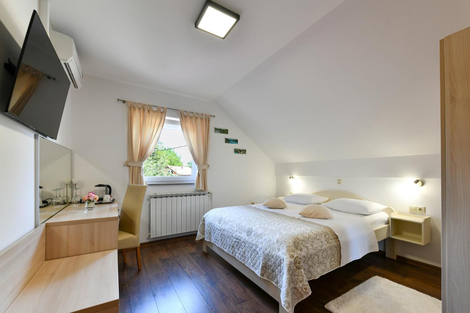 House Marija B&B Селиште-Дрежничко Экстерьер фото