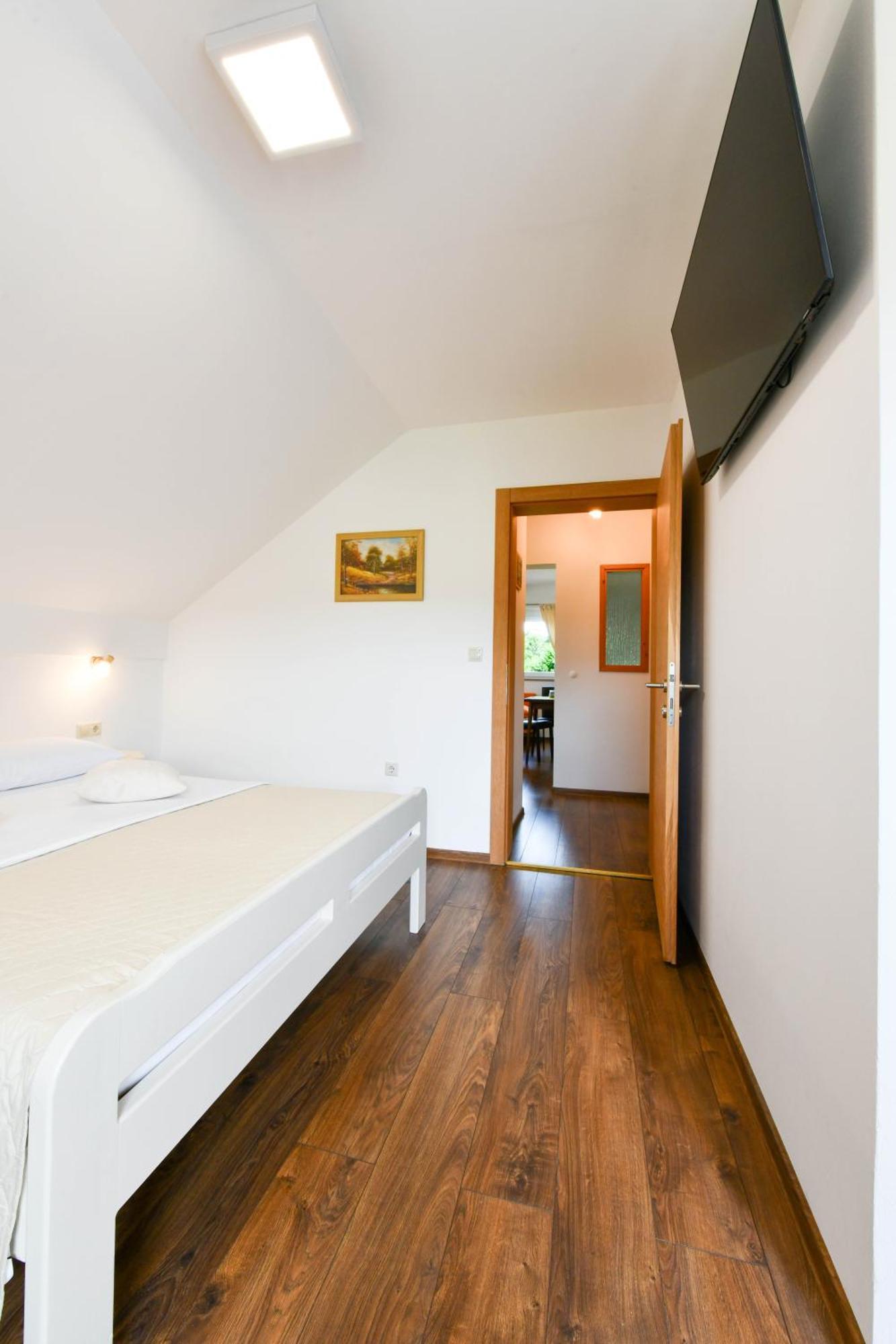 House Marija B&B Селиште-Дрежничко Экстерьер фото