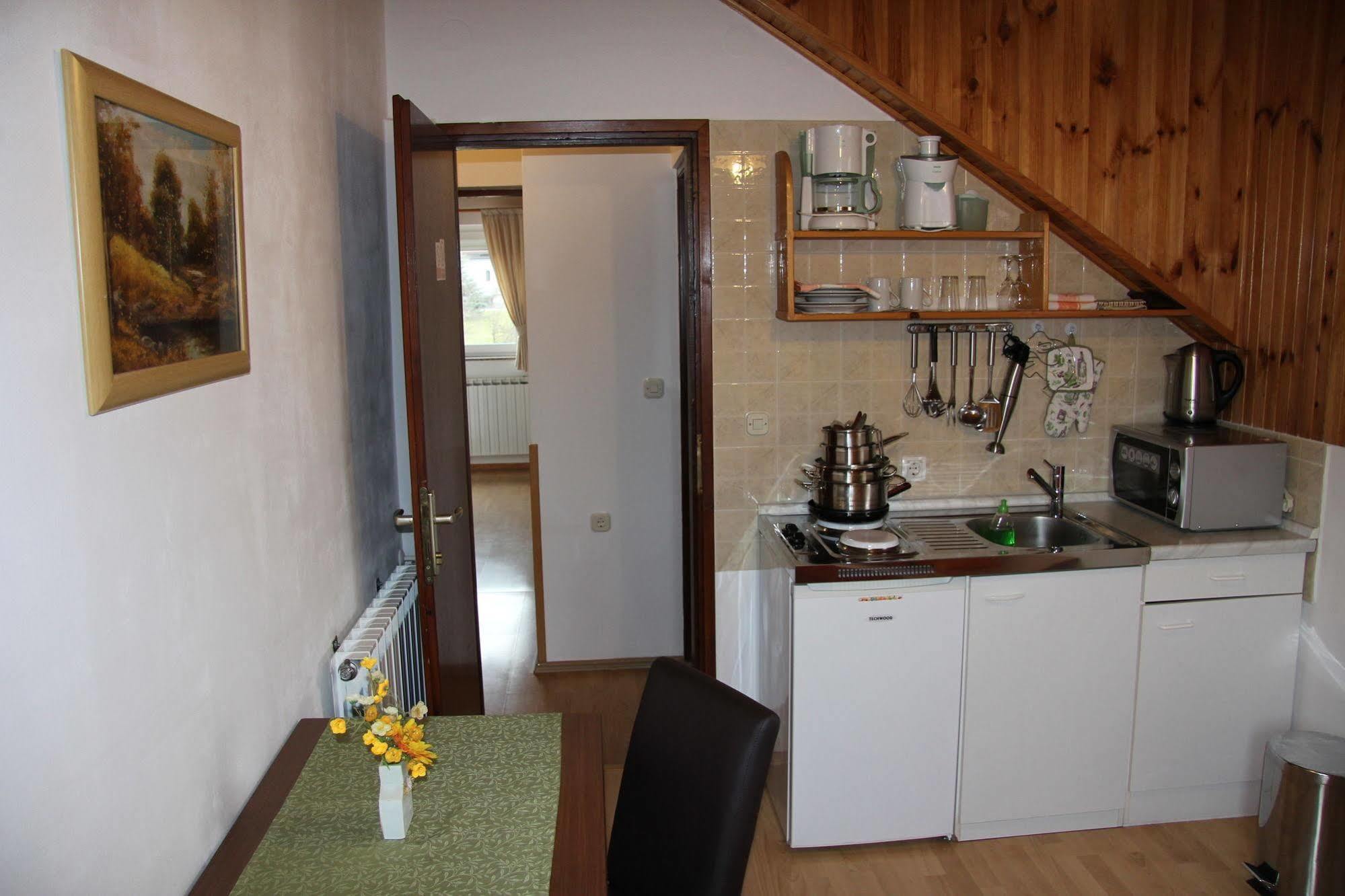 House Marija B&B Селиште-Дрежничко Экстерьер фото